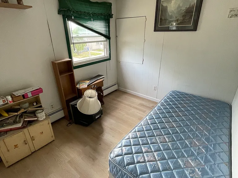 13691 Hendricks Ave — Photo 8