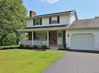 7316 Akron Rd, Lockport, NY 14094