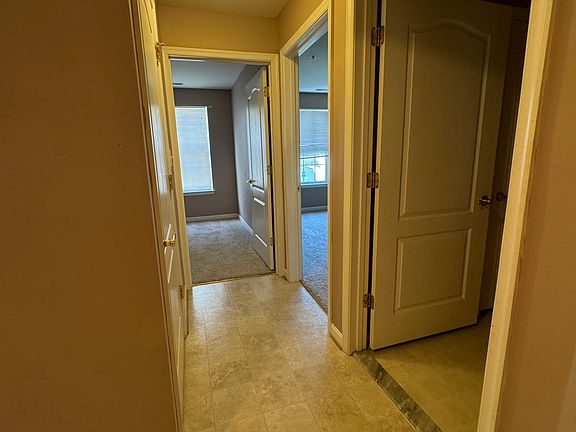 2nd image of 1411 Bonnett Pl #236