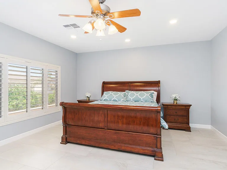 607 E Benrich Dr — Photo 13