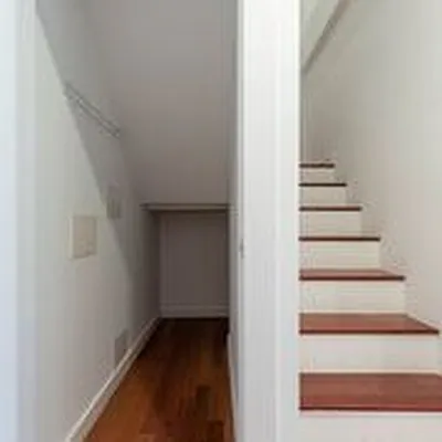 Rented by R New York | media 33