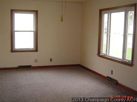 2nd image of 138 Ash St