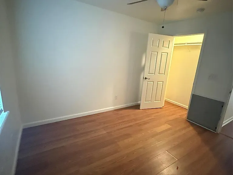 1315 Sycamore Ave — Photo 16