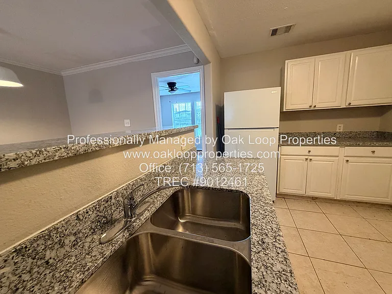 5408 Groveton St #B — Photo 9