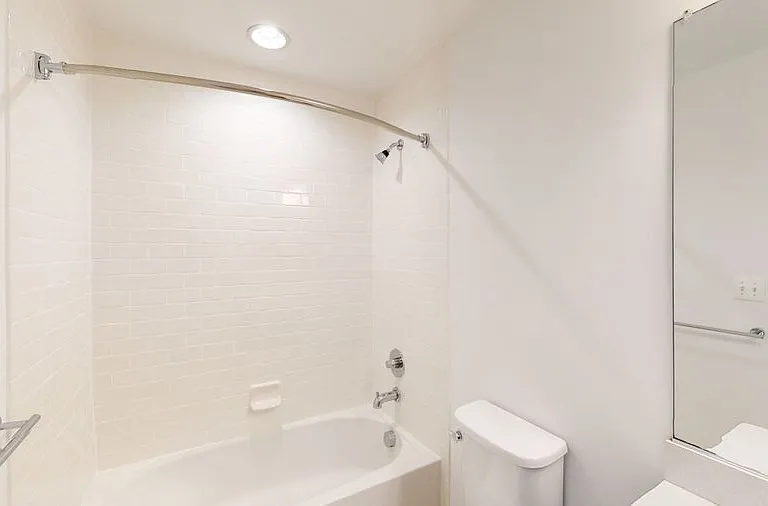 1115 H St NE #303 — Photo 25