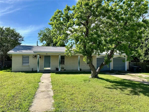 1611 Armistead St, College Station, TX 77840