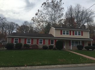 2 Lori Ln, Wilmington, DE 19809