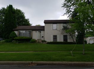 1491 Chase Ct, Buffalo Grove, IL 60089