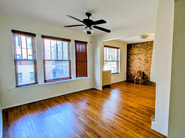 3166 N Pine Grove Ave #2, Chicago, IL 60657