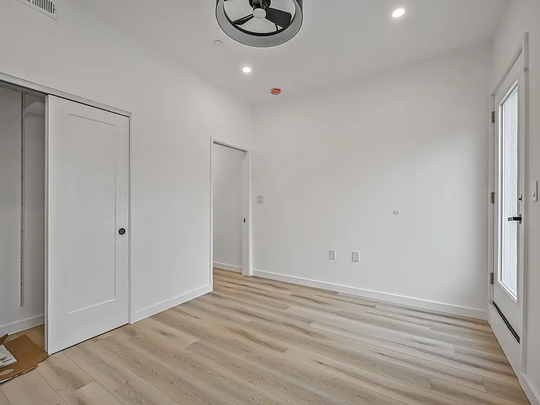 621 Florida Ave NW #301 — Photo 12