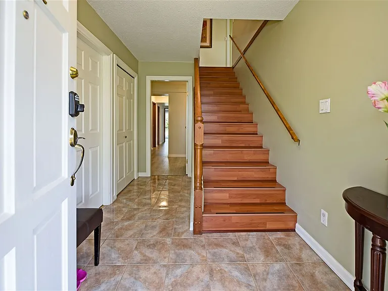 7372 Waverley Ave — Photo 3