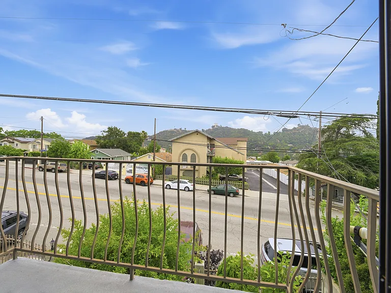 10060 Tujunga Canyon Blvd — Photo 24
