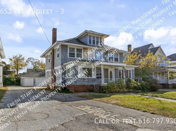 1652 Peck St APT 3, Muskegon, MI 49441