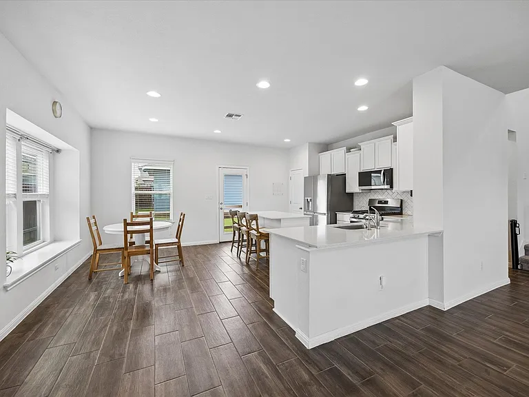 145 Horsemint Way — Photo 5
