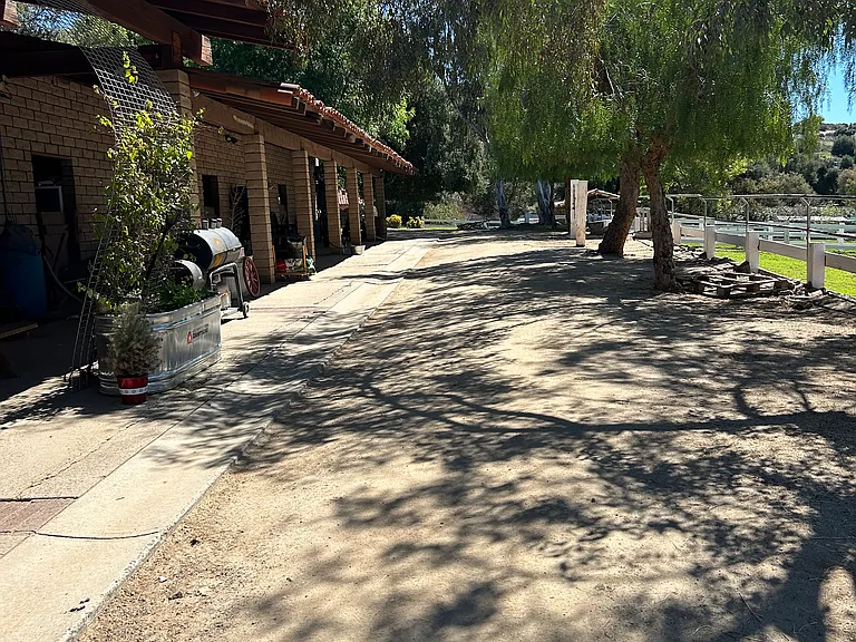 40500 Avenida La Cresta — Photo 17