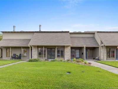 690 Lakewood Dr, Lake Charles, LA, 70605