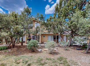 17 Sierra Blanca Rd, Cedar Crest, NM 87008