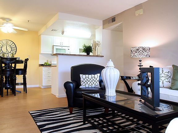 5th image of 39451 Gallaudet Dr #317