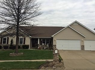 234 Niagra Dr, Wentzville, MO