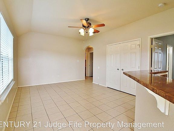 2nd image of 125 Lindas Creek Ln