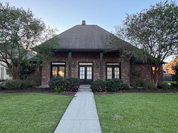 12337 Plantation Creek Dr, Geismar, LA 70734