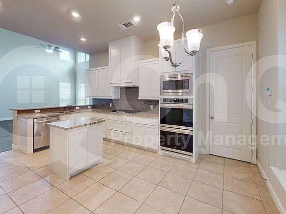 5th image of 11640 Gatesville Dr