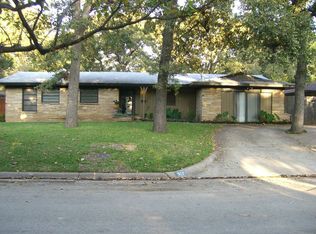 917 Ridgewood Ter, Arlington, TX 76012