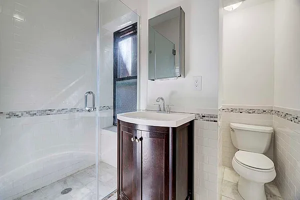 Rented by REAL New York | media 10