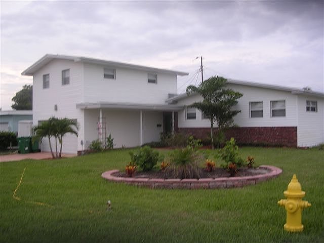 JUST BLOCKS FROM BEACH