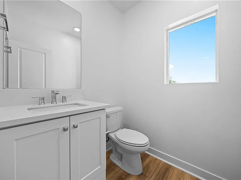 2nd floor bathroom