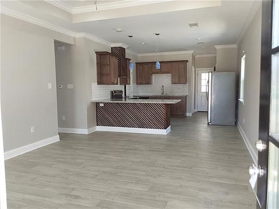 4th image of 3612 Tournefort St