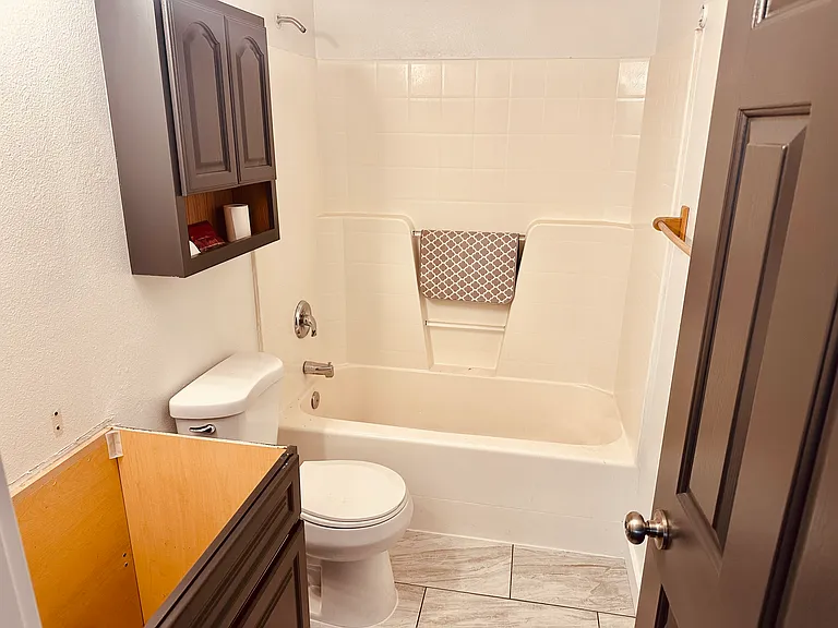 306 Quail Cove Cir — Photo 11
