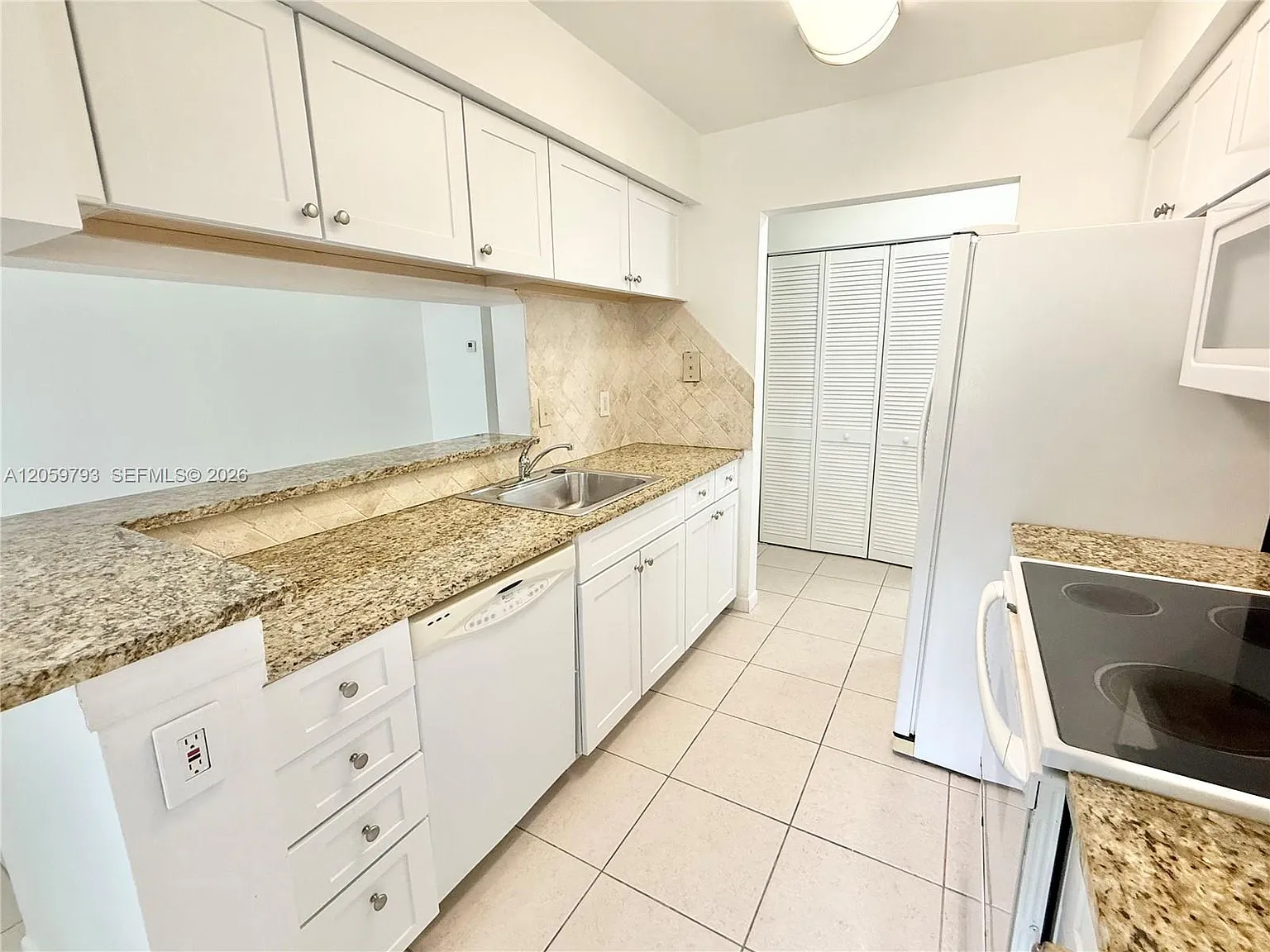 Citation Way Condo — Photo 4