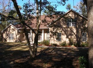 246 Grand Oaks Dr, Woodbine, GA 31569