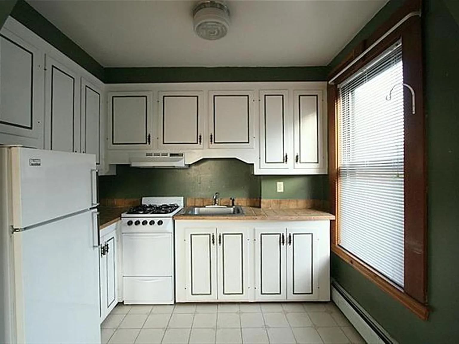 1 bed, 421 sqft, $2,700 — Photo 4
