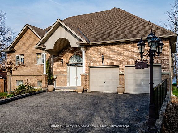 2nd image of 81 Silver Birch Cres