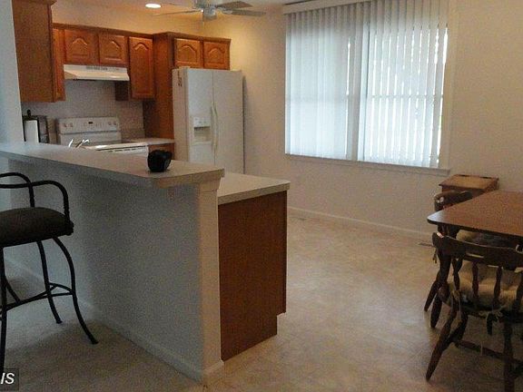 5th image of 112 Caspian Dr