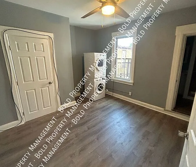 919 Buttonwood St #2F — Photo 4