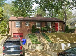 5507 Chesterbrook Rd, Bethesda, MD 20816