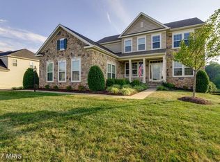 5919 Hunter Crest Rd, Woodbridge, VA 22193