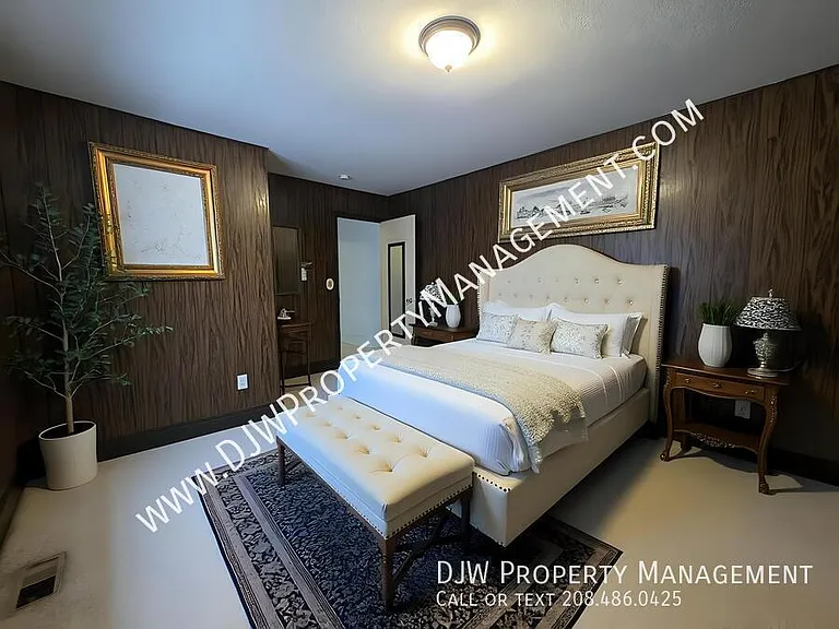 624 W Linden St — Photo 7