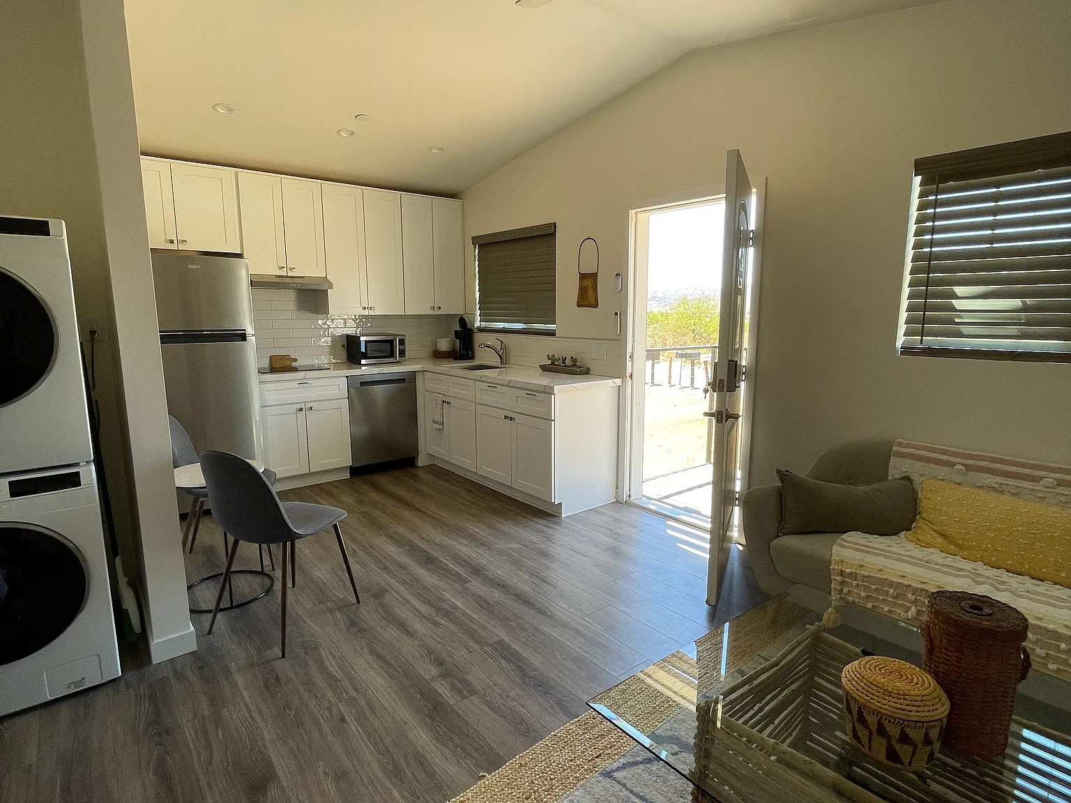 1 bed, $1,200 — Photo 1