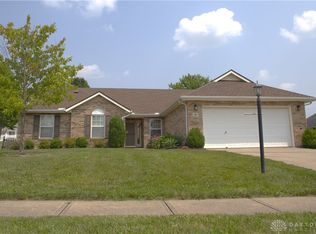 6 Green Knoll Dr, Franklin, OH 45005