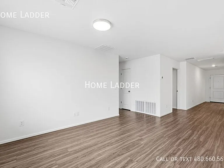 1360 W Inca Dr — Photo 4