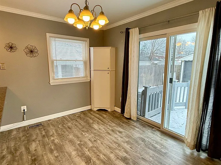 25304 Culver St — Photo 15