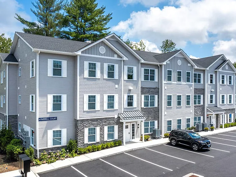The Mews at Sandy Hook — Photo 14