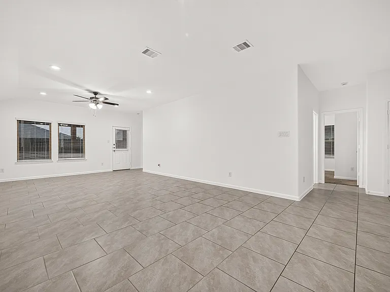 18326 Arcola Bay Ln — Photo 7