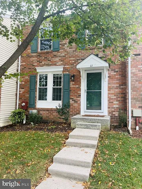 2 bed, 2.0 bath, 1660 sqft, $2,400 — Photo 2
