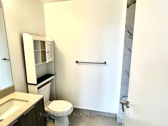 5th image of 32 Forest Manor Rd #1305