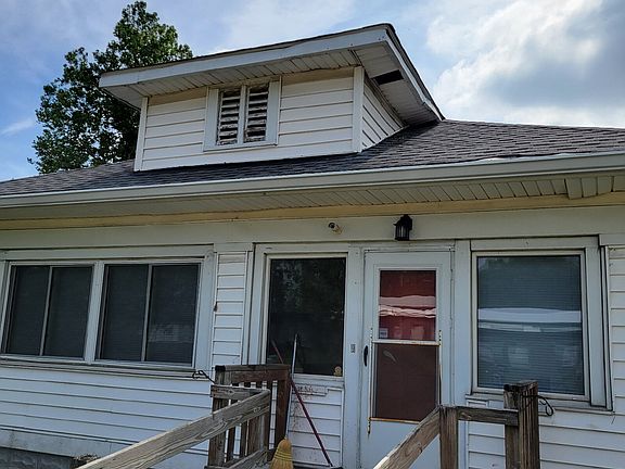 2nd image of 37 S Lynhurst Dr